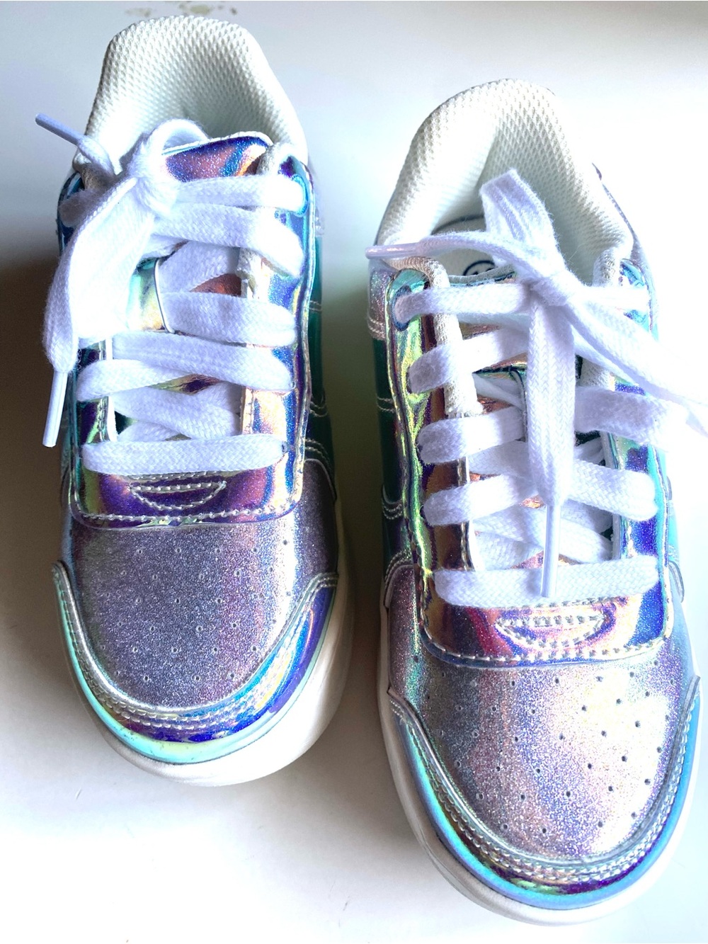 Class Girls Whitney Court Sneakers in a vibrant, iridescent holographic finish. - Picture 5 of 8